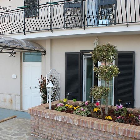 Il Giardino Dei Glicini Bed & Breakfast Ercolano Exterior photo
