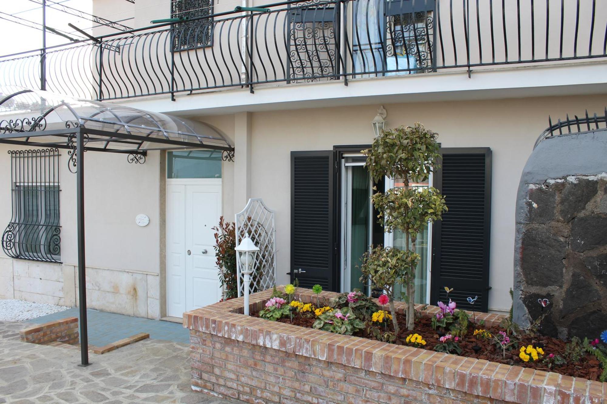 Il Giardino Dei Glicini Bed & Breakfast Ercolano Exterior photo