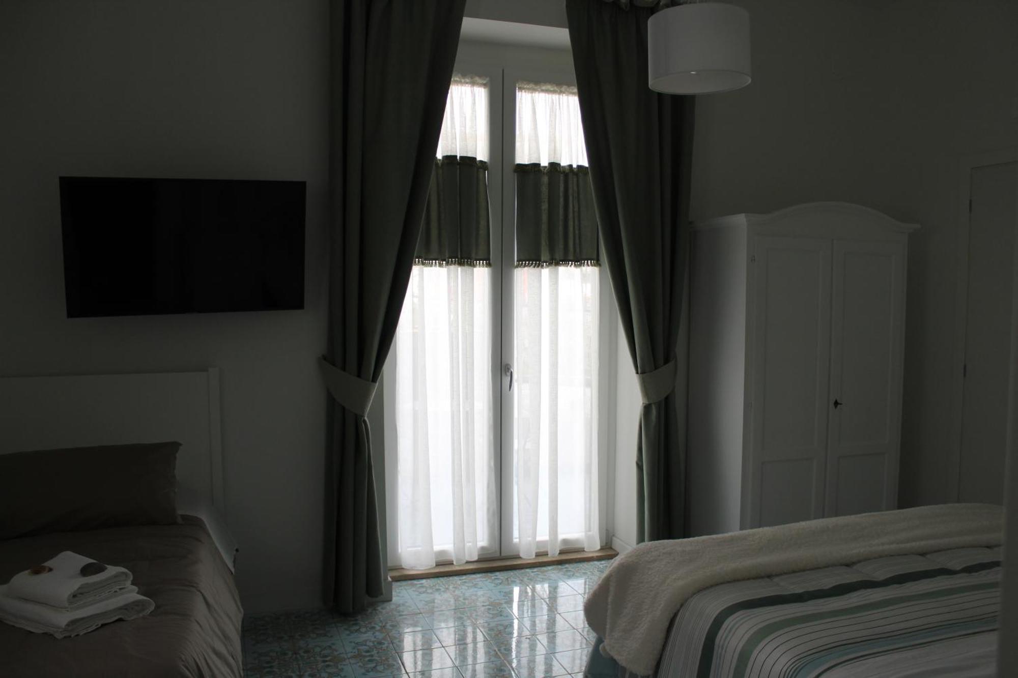 Il Giardino Dei Glicini Bed & Breakfast Ercolano Exterior photo